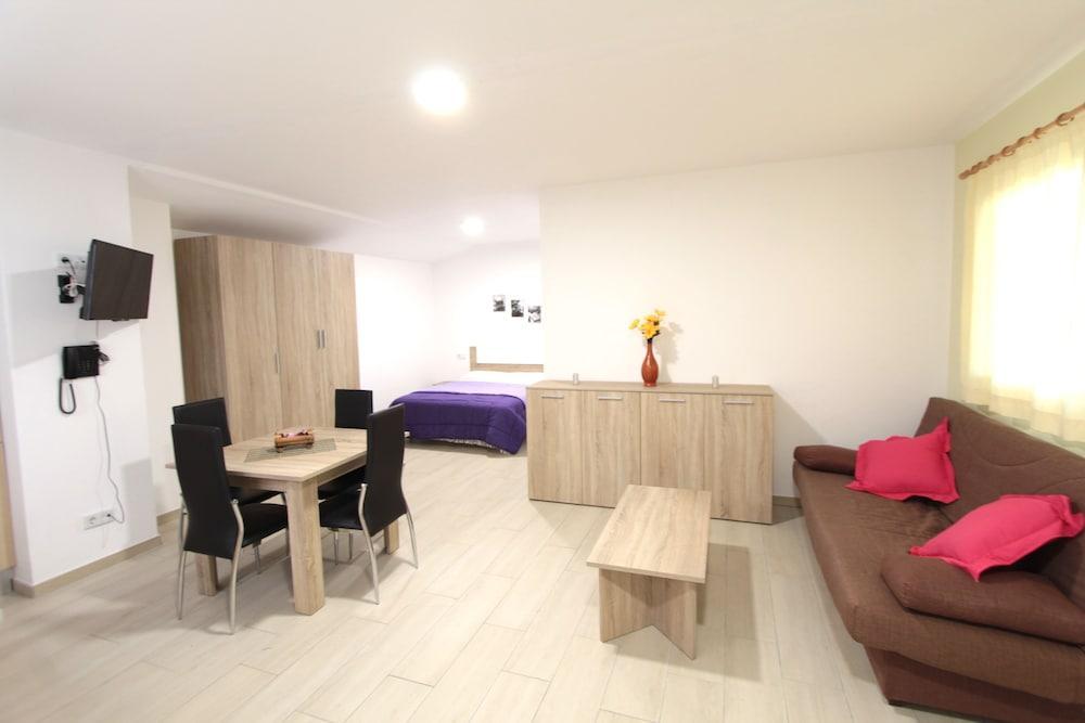 Apartamentos Giuliano Empuriabrava Exteriör bild