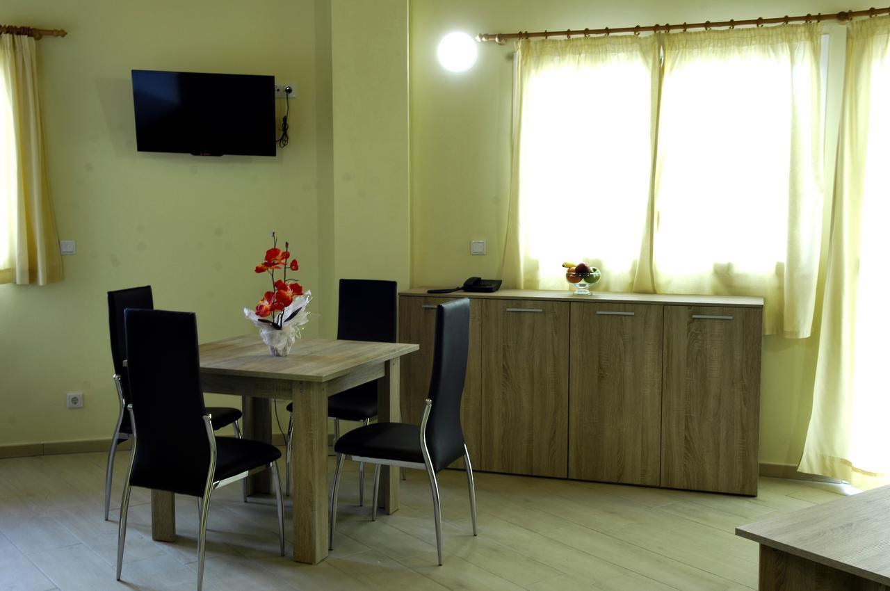 Apartamentos Giuliano Empuriabrava Exteriör bild