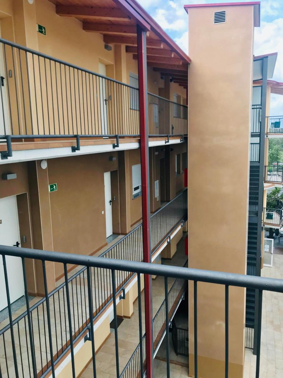 Apartamentos Giuliano Empuriabrava Exteriör bild